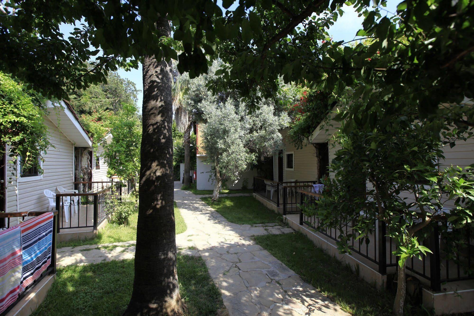 Leda Hotel